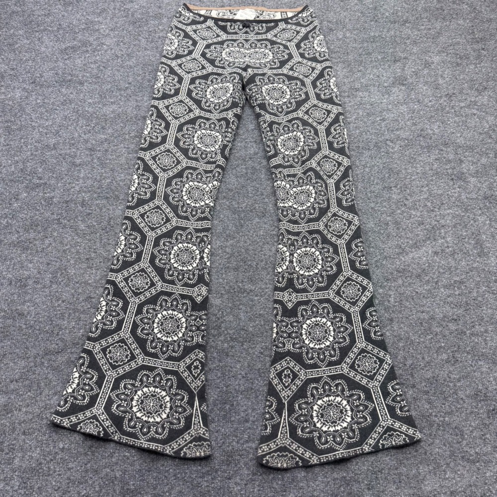 Odd Molly Womens Black White Geometric Mandala Knit Flare Bell Bottom Pants 2 - Picture 2 of 8